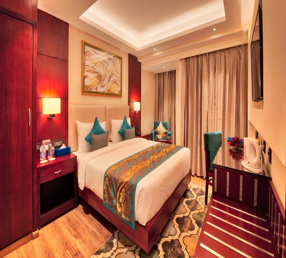 Golden Tulip Essential Jaipur Hotel Exterior foto