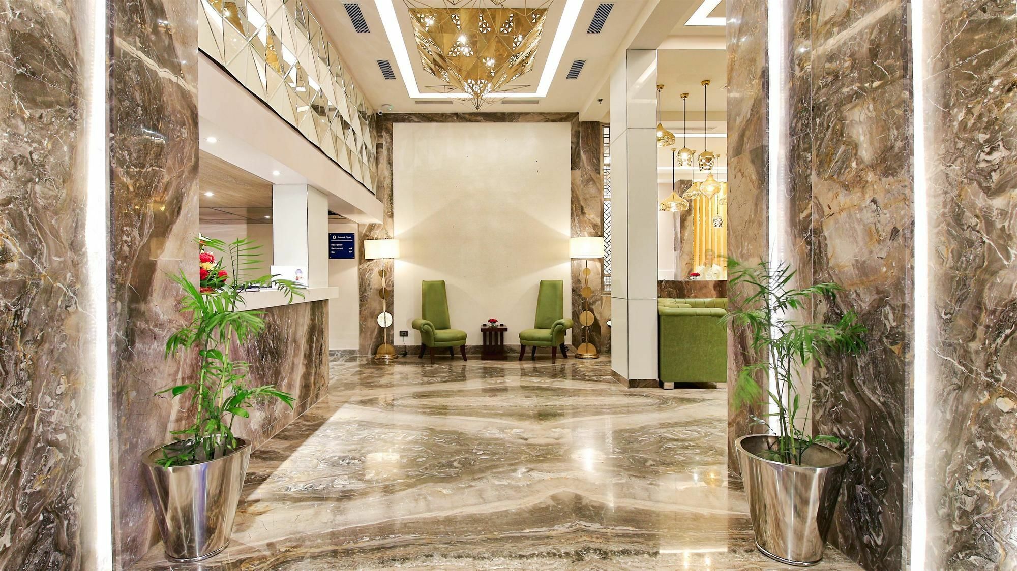 Golden Tulip Essential Jaipur Hotel Exterior foto